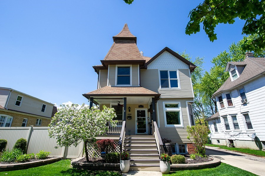 These Historic Irving Park Homes Are a Gardener’s Dream Chicago Magazine